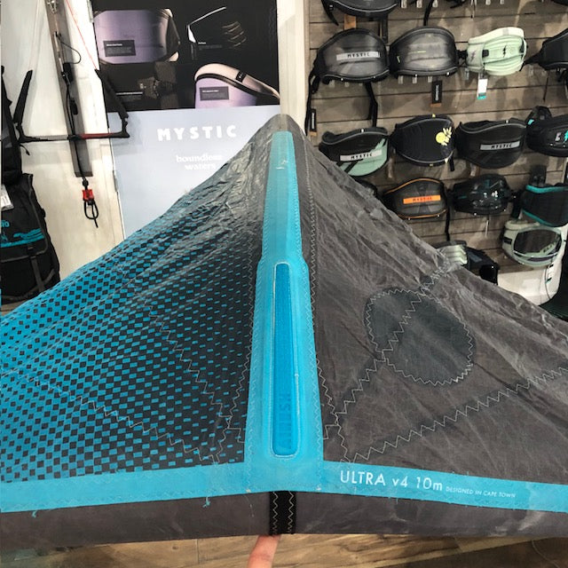 Airush Ultra V4 10m Kite Used | Force Kite & Wake