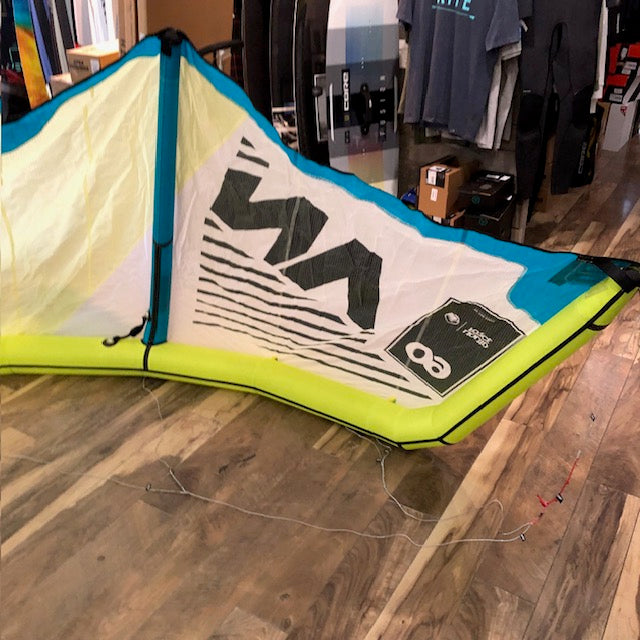 Liquid Force NV V8 9m Kite Used